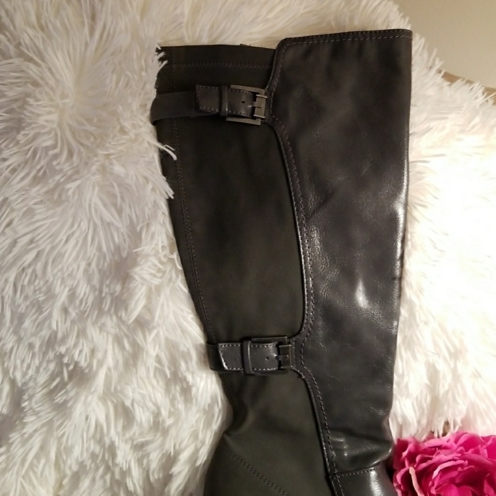 Nwot Life Stride Memory Foam Bootd - image 2